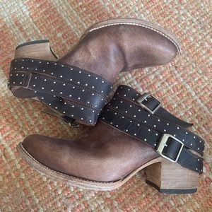 Freebird by Steven - Frontiers - Size 8